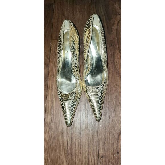 Metallic Gold Pumps  - Picture 1 of 6